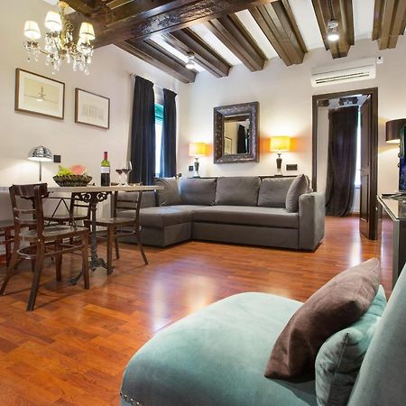 Stay U-Nique Apartments Carretes Barcelona Eksteriør billede